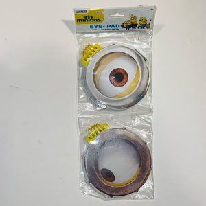 Minions Google Eyes Package of 2 Notepads, 4” x 4” Round
